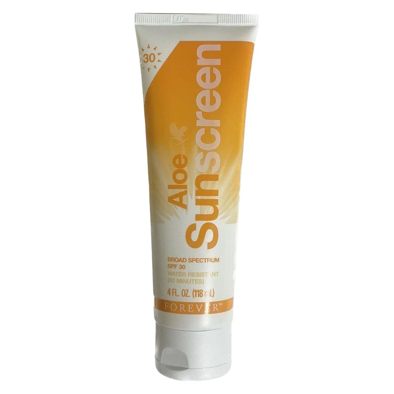 کرم ضد آفتاب بی رنگ فوراور لیوینگ پروداکتس، SPF 30، مدل 01، مناسب انواع پوست با حجم 118 میلی لیتر، محافظت کننده در برابر اشعه های UVA و UVB، ضد آب و مرطوب کننده، روشن کننده، دارای فرمولاسیون زینک اکساید، آلوئه ورا و ویتامین E، با ماندگاری 2 ساعته